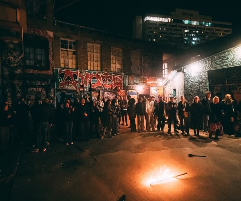 𝐨𝐩𝐞𝐧𝐢𝐧𝐠 !