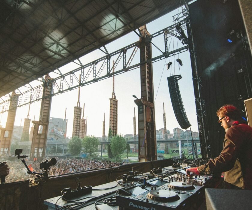 gian-pietro-dragoni-tESEqrEfxeA-unsplash