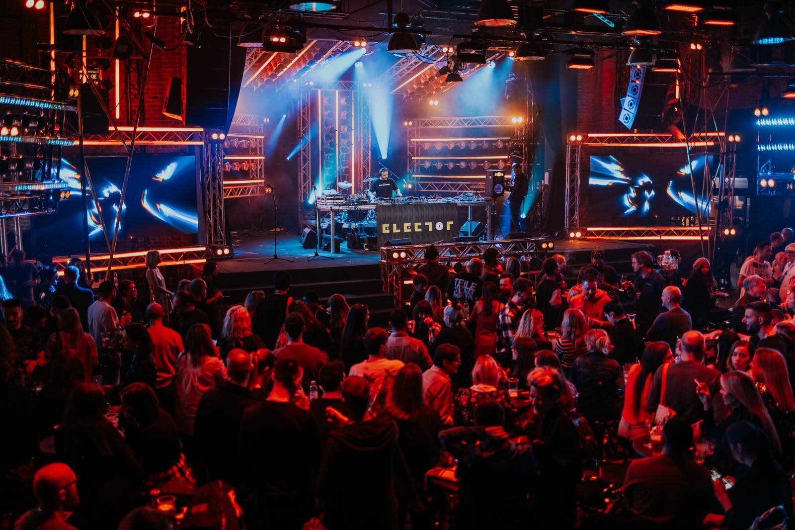 Elector / Photo by Valerio Baranovic