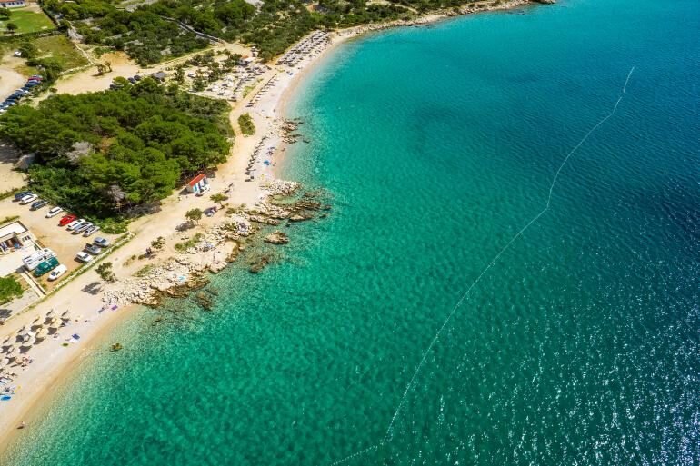 9916fae9a0d3219bcd9bd0ea6d18abe8