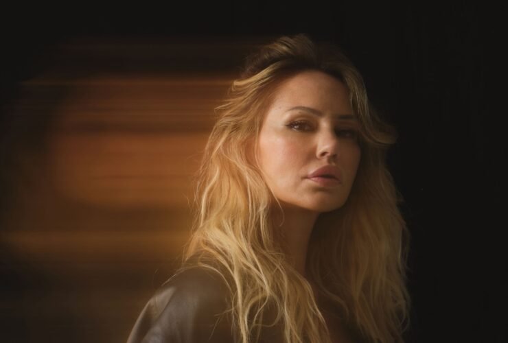 deborah-de-luca-cover