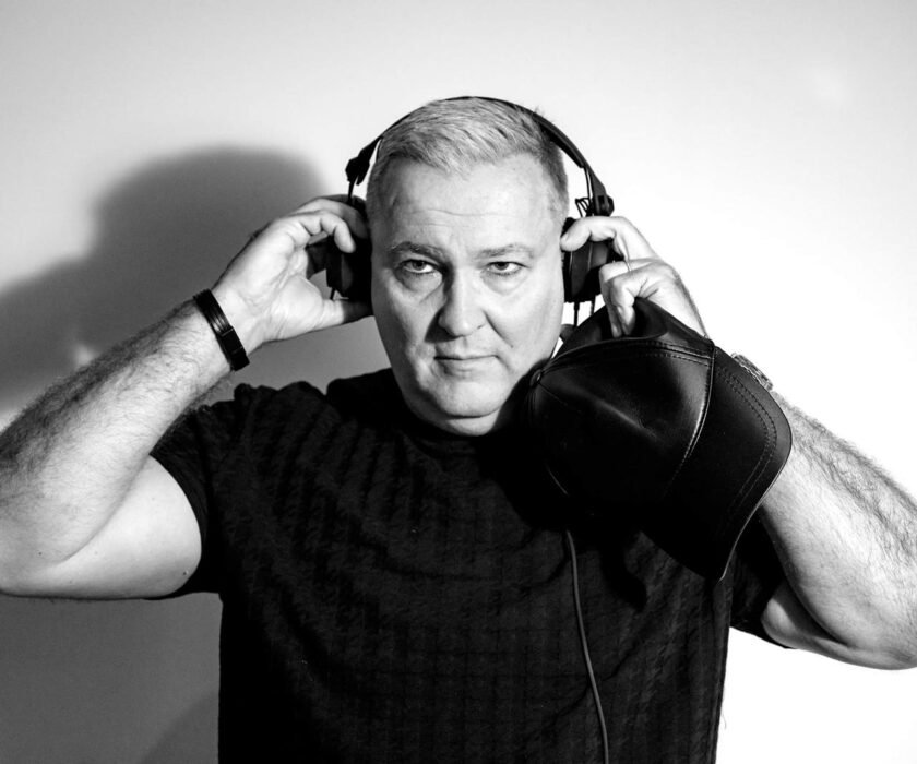 PHOTO-2021-12-06-00-08-12