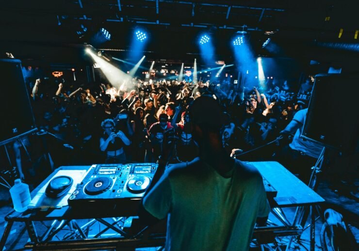 redd-francisco-viW03nMV670-unsplash